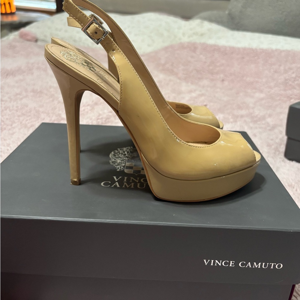 Vince Camuto Women's Tan Peep Toe Heels